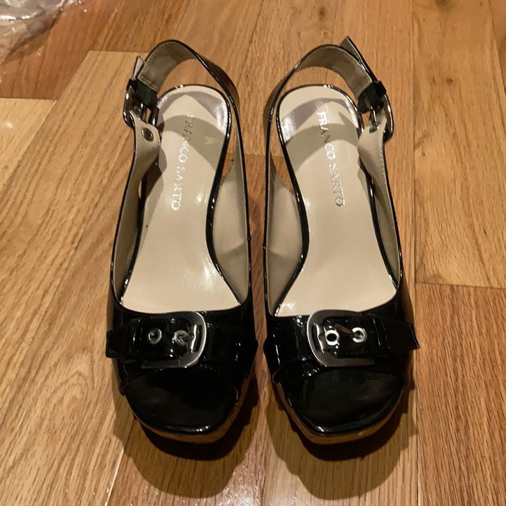 Wedges , black patent